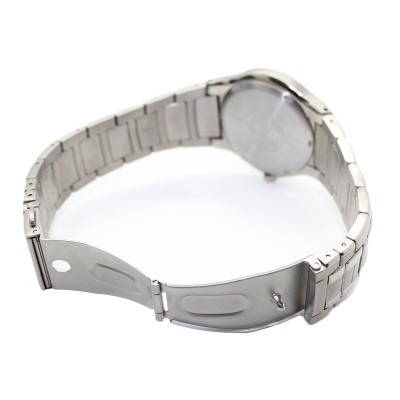 citizen-echo-drive-silver-titanium-watch-4
