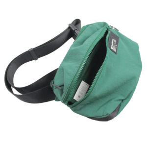 LULULEMON Clean Lines Waist Crossbody Key Clip Green Fanny Pack Belt Bag