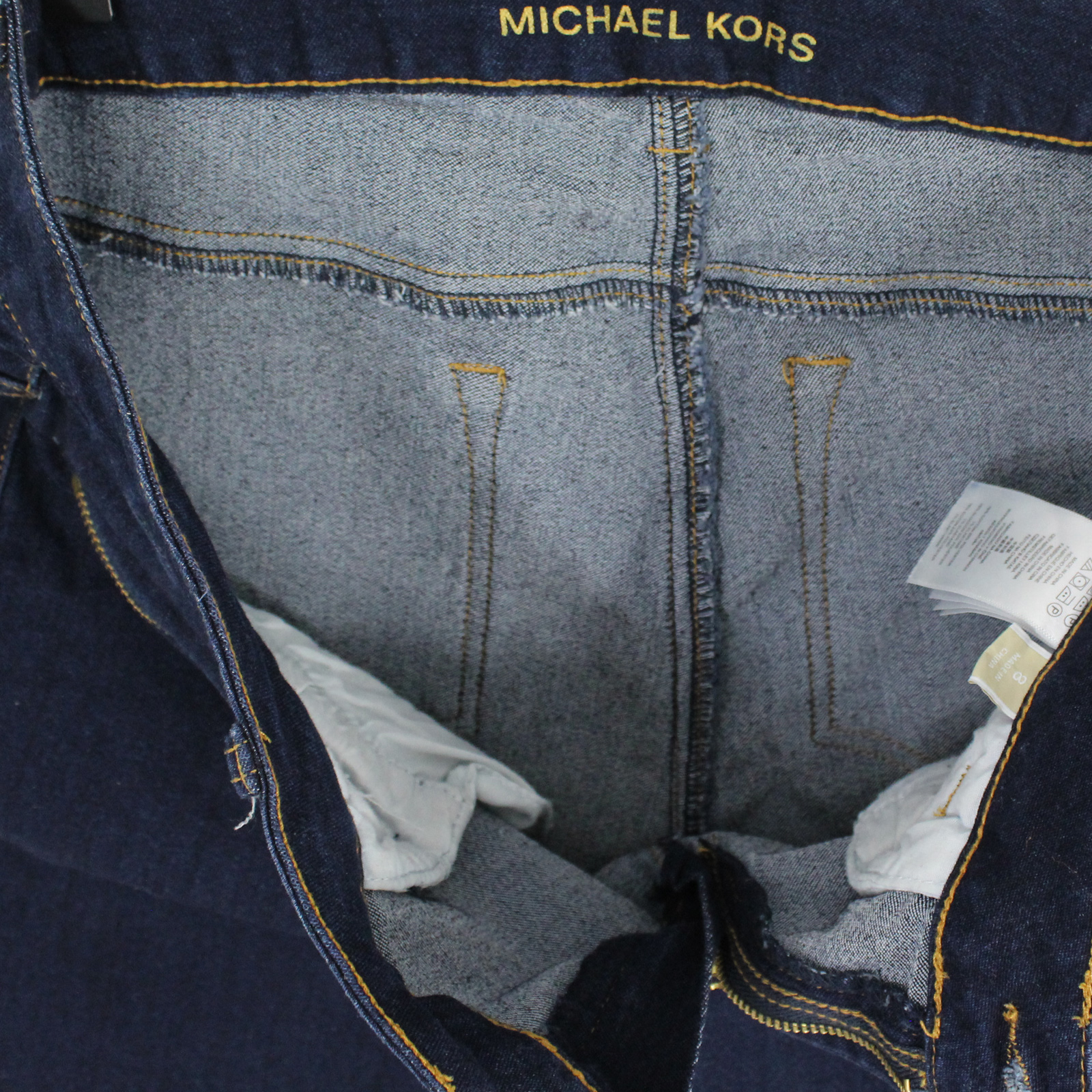 MICHAEL KORS Cotton Blend Overdyed Indigo Tapered Blue Jeans - Size 8 MICHAEL KORS Cotton Blend Overdyed Indigo Tapered Blue Jeans - Size 8