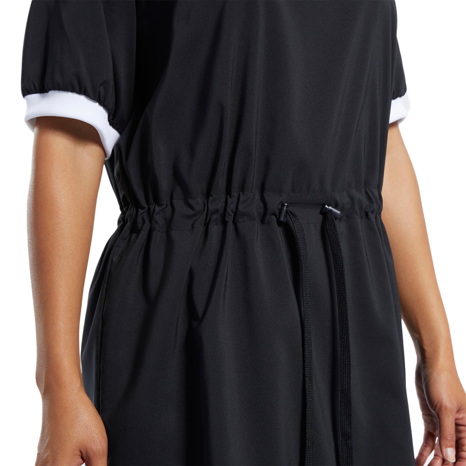 REEBOK Robe Classics v-Neck Relaxed Fit Black White Tennis Dress REEBOK Robe Classics v-Neck Relaxed Fit Black White Tennis Dress