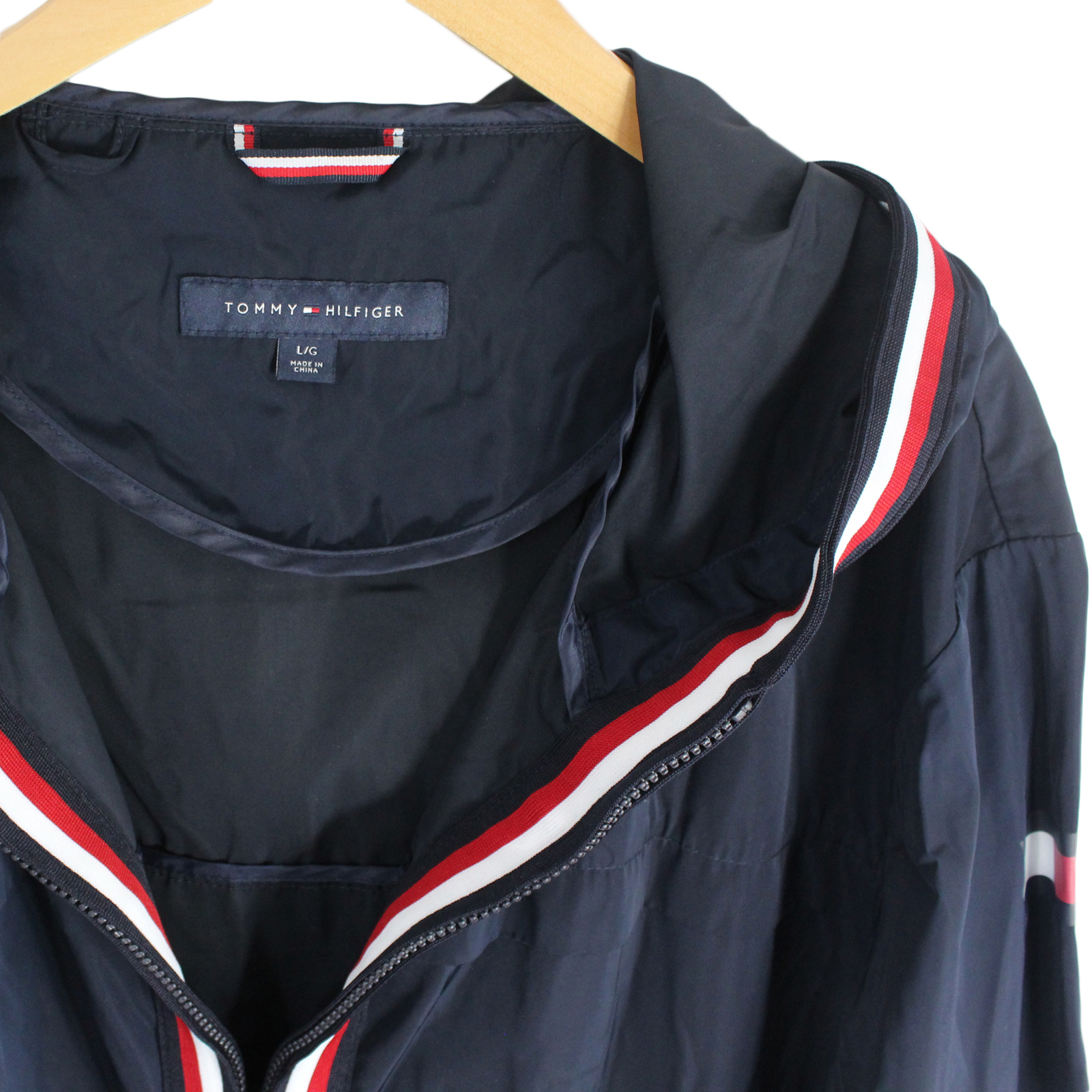 TOMMY HILFIGER Hooded Windbreaker Full Zip Navy Blue Jacket - Large TOMMY HILFIGER Hooded Windbreaker Full Zip Navy Blue Jacket - Large